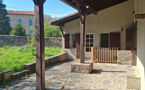 Maison à vendre    7 pièces •  Aiguefonde