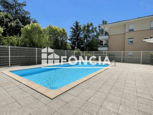 Location Appartement 2 pièces 49.9 m² - 10 PLACE DU MARCHE AUX BOEUFS Pamiers 09100