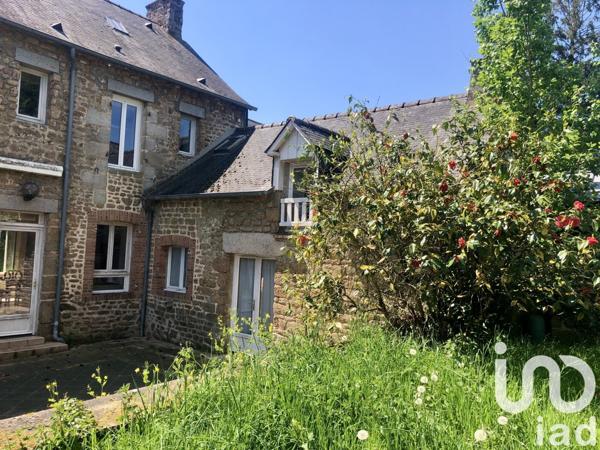 Maison de village 7 pièces de 148 m² à Charchigné (53250)