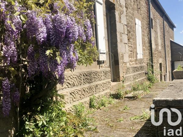 Maison de village 7 pièces de 148 m² à Charchigné (53250)