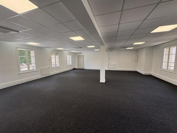 LOCATION - Une surface de bureau d'environ d' 175 m2 situé en hyper centre proche de la place du Martroi.