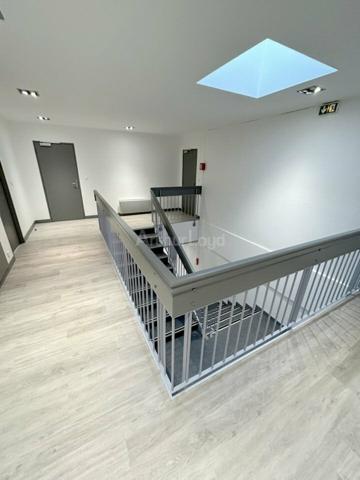 BUREAUX à LOUER de 152 m²