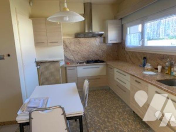 DIJON
Sur les hauteurs de DIJON quartier Marc d'OR,