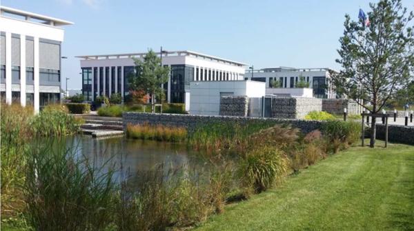 Bureaux à louer à ELANCOURT 78990