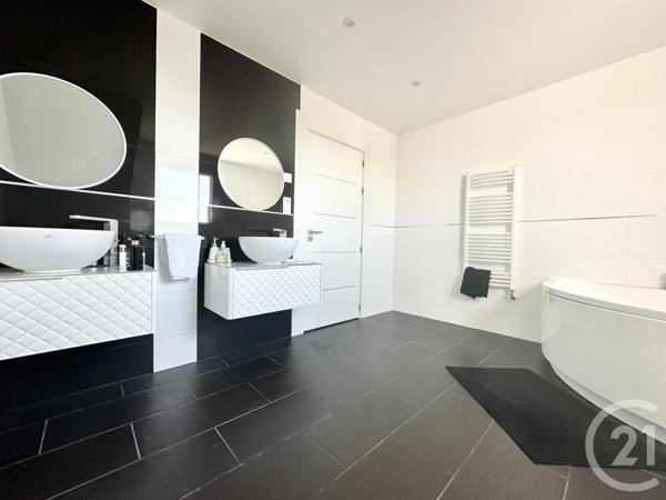 Maison à vendre  6 pièces - 162,15 m2 BELBEUF - 76