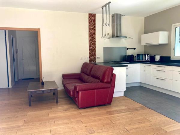 Maison 5 pièces à vendre avec STUDIO indépendant - 5 pièces VACQUIERES (34) -