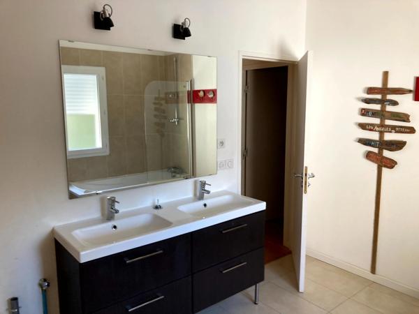 Maison 5 pièces à vendre avec STUDIO indépendant - 5 pièces VACQUIERES (34) -