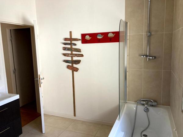 Maison 5 pièces à vendre avec STUDIO indépendant - 5 pièces VACQUIERES (34) -