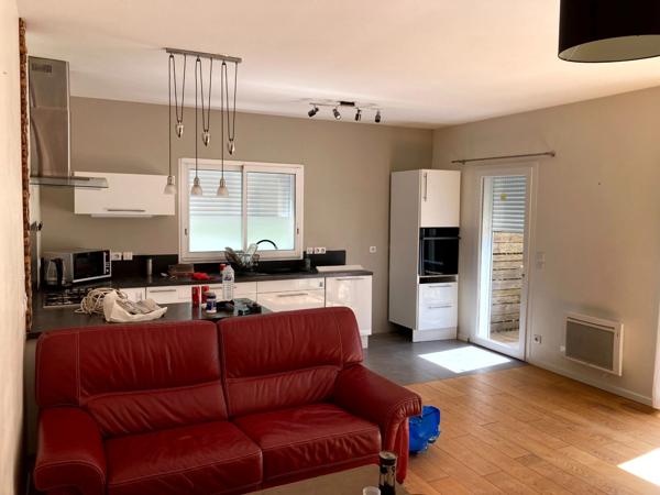 Maison 5 pièces à vendre avec STUDIO indépendant - 5 pièces VACQUIERES (34) -