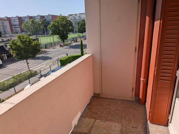 Appartement 3 pièces                                        - 69100 Villeurbanne Réf : 5126