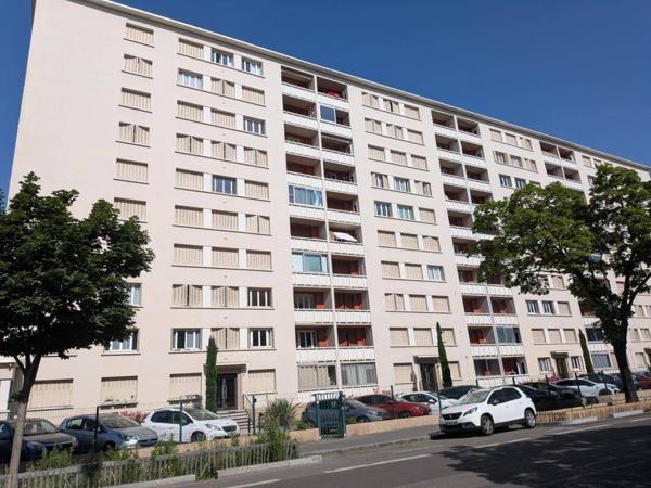 Appartement 3 pièces                                        - 69100 Villeurbanne Réf : 5126