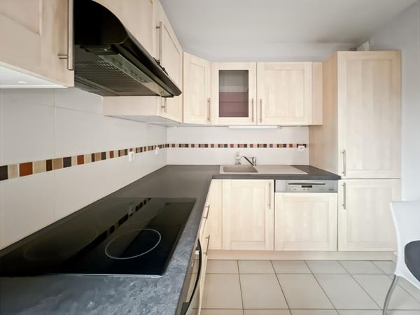 Appartement Franqueville Saint Pierre CENTRE 3 pièce(s) 64.10 m2