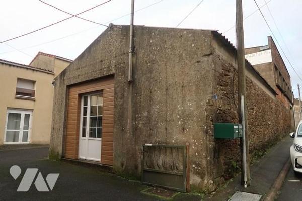 Beau potentiel  au cœur de la Chataigneraie - 