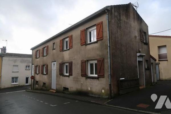 Beau potentiel  au cœur de la Chataigneraie - 