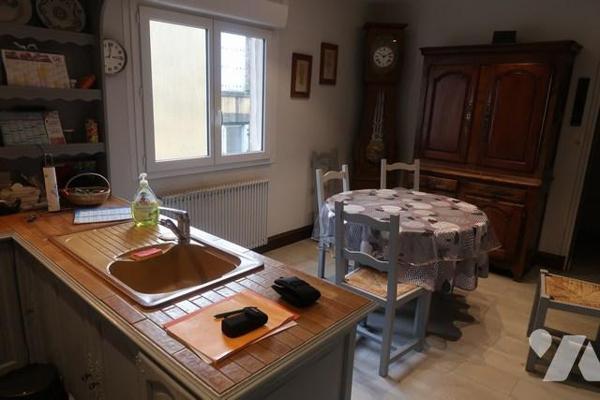 Beau potentiel  au cœur de la Chataigneraie - 