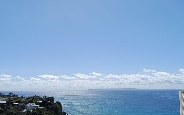 Appartement à vendre    2 pièces • 44 m2 Le Gosier