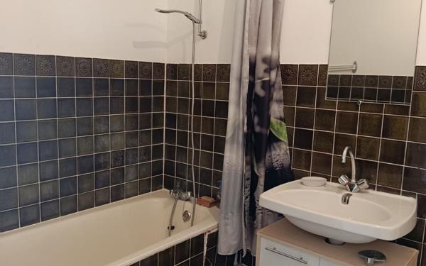 Appartement à vendre    2 pièces • 44 m2 Le Gosier