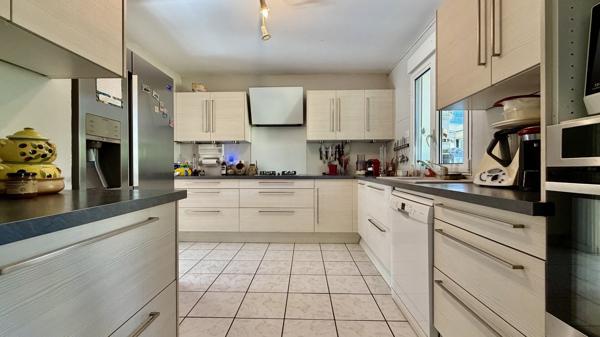 Maison 5 pièces 151 m2