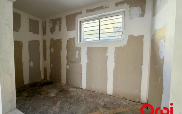 Appartement à vendre    4 pièces • 127,58 m2 Marseille 8