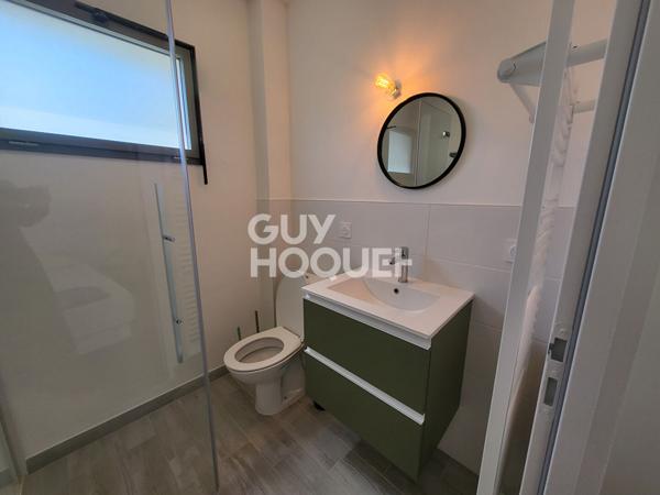 Maison neuve 5 pièces avec piscine à vendre pas loin de centre-ville