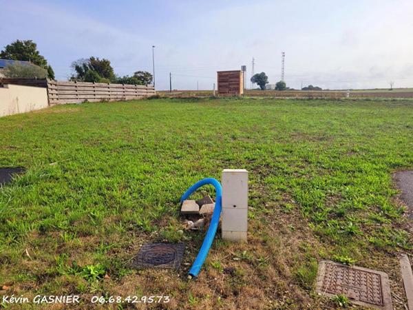 RUELLE SUR TOUVRE (16600) : Terrain constructible de 542m2