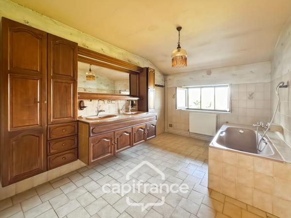 Maison à vendre 6 pièces CHATEAUNEUF SUR ISERE (26)