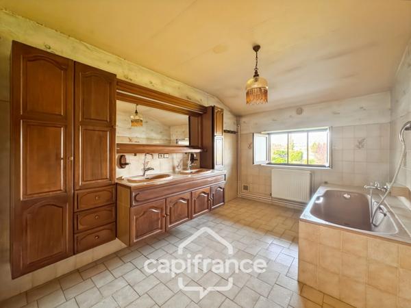 Maison à vendre 6 pièces CHATEAUNEUF SUR ISERE (26)