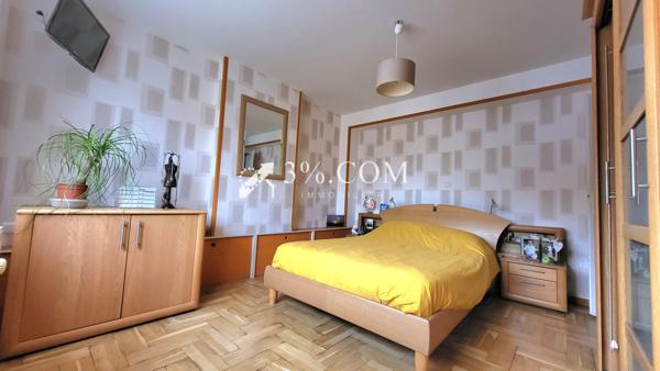 Maison 8 pièce(s) 5 chambre(s) 147.6 m²