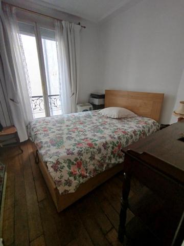 Très Bel Appartement Lumineux 2P Rue Saint Lazare