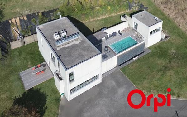 Maison à vendre    5 pièces •  Ruy