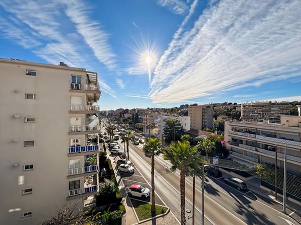 Appartement Le Cannet 3 pièce(s) 81 m2 Parking et box