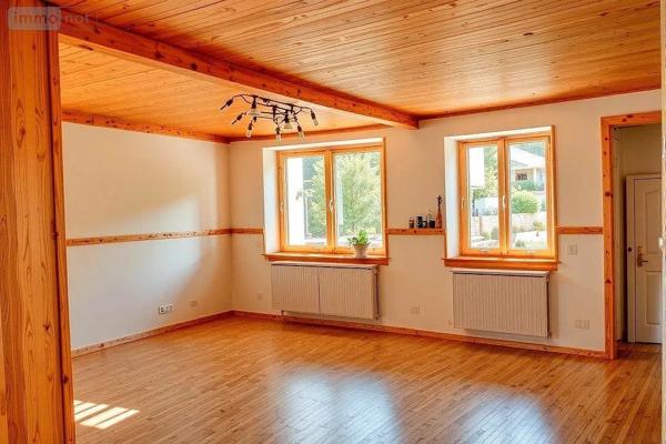 Maison à vendre à Gex dans l'Ain (01170), ref : 01043-141