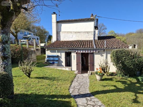 Maison à vendre à Saintes en Charente-Maritime (17100), ref : 17111-722
