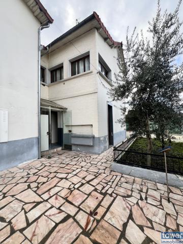 Maison 10 pièces – 199 m²