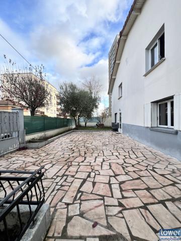 Maison 10 pièces – 199 m²