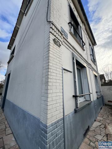 Maison 10 pièces – 199 m²