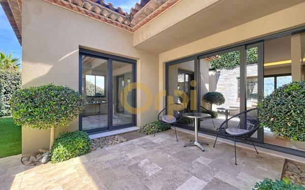 Maison à vendre    4 pièces •  Sainte-Maxime