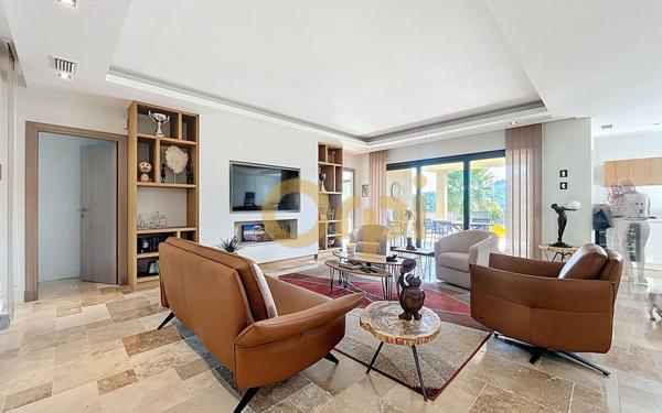 Maison à vendre    4 pièces •  Sainte-Maxime