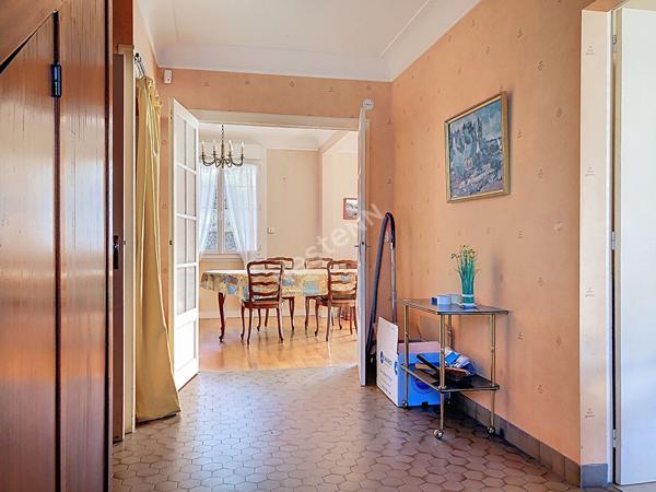 LONGCHAMP,GAUDINIERE, Vaste maison 5 chambres , jardin SO ,Garage