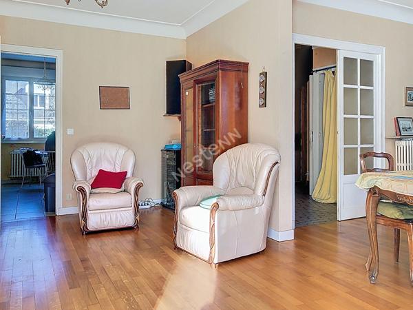 LONGCHAMP,GAUDINIERE, Vaste maison 5 chambres , jardin SO ,Garage