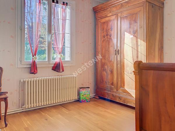 LONGCHAMP,GAUDINIERE, Vaste maison 5 chambres , jardin SO ,Garage