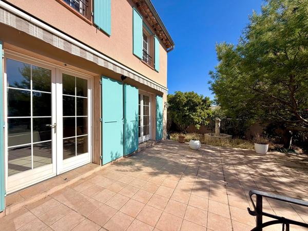 Maison 5 Chambres - Terrain de 1100 m² - Garage - 83720 Trans-en-Provence - Réf 87363658
