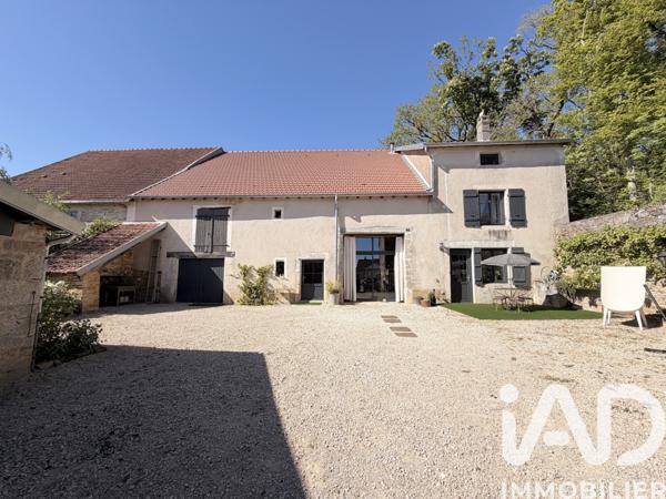 Maison à vendre 9 pièces 250 m² Saint-Broingt-les-Fosses