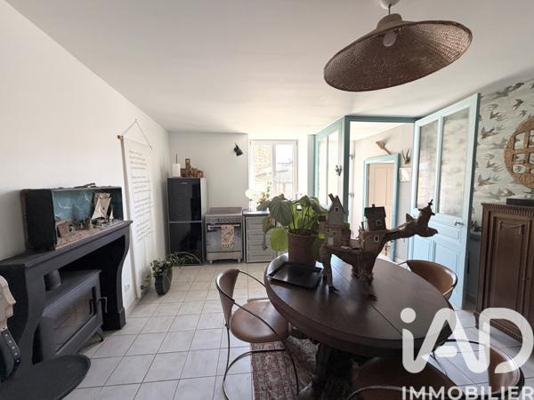 Maison à vendre 9 pièces 250 m² Saint-Broingt-les-Fosses