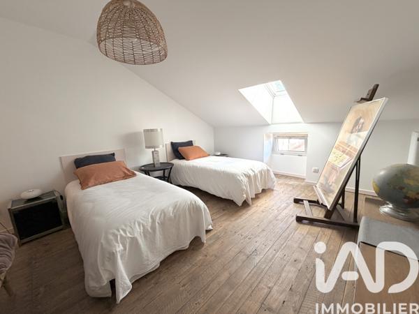 Maison à vendre 9 pièces 250 m² Saint-Broingt-les-Fosses