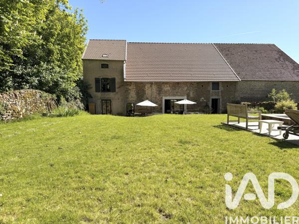 Maison à vendre 9 pièces 250 m² Saint-Broingt-les-Fosses