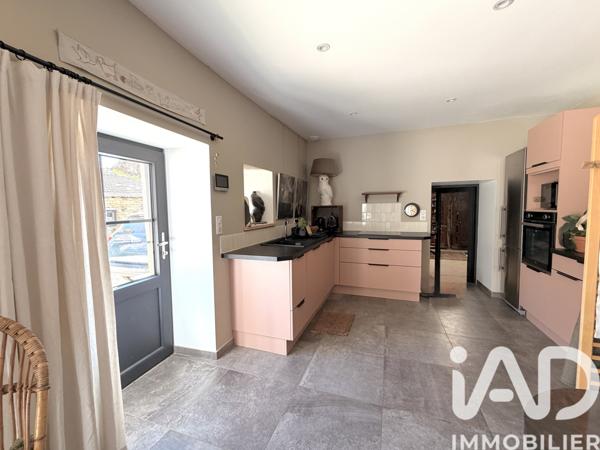 Maison à vendre 9 pièces 250 m² Saint-Broingt-les-Fosses