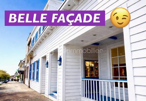 C'est à NOEUX-LES-MINES ( rue Nationale ), que ce LOCAL COMMERCIAL ou PROFESSIONNEL VOUS ATTEND !
Il bénéficie de 2 ACCES, et d'un PARKING permettant l'aménagement de NOMBREUSES PLACES PRIVATIVES.
Cette ARTERE à DOUBLE-SENS et à TRES FORTE FREQUENTATION, prédispose à une PARFAITE VISIBILITE, et à VOTRE GRANDE REUSSITE COMMERCIALE.

Sa SURFACE en OPEN-SPACE d'env. 500 m2 ( 10 x 50 env. + CAVE + ETAGE ), saura PARFAIRE aux besoins de VOTRE ACTIVITE.
Il dispose de plusieurs vitrines, et de 2 ENTREES INDEPENDANTES.
D'autres ouvertures ( entrées ou vitrines ) peuvent très facilement être installées.
L'accès au parking privatif, se fait par la rue des Normands ( c'est très pratique pour votre clientèle ).

VOTRE ENSEIGNE ( 20 m2 ) SERA VISIBLE DU CARREFOUR ( 3 feux tricolores, 4 passages piétons )...C'EST LE MAXIMUM DE VISIBILITE !

Je vous laisse imaginer l'implantation de votre activité : CENTRE MEDICAL, SALLE DE SPORT, BUREAU de SERVICE à LA PERSONNE, VITRINE D'ENTREPRISE, BUREAU DE CONSEIL et de FORMATION, COMMERCE de PRODUITS BIO, de DESTOCKAGE, CONCESSIONNAIRE VELOS ( c'est très tendance ), SHOW-ROOM D'EXPOSITION, STOCKAGE de MATERIELS PROFESSIONNELS + SIEGE SOCIAL...MAIS C'EST VOUS QUI VOYEZ !

ASPECTS TECHNIQUES :
- L'IMMEUBLE est de STANDING
- C'est un OPEN-SPACE, aménageable aux besoins de votre activité.
- Il est en accessibilité NORMES PMR.
- Pour PARFAIRE à VOTRE LOGEMENT, une MAISON D'HABITATION ou de FONCTION ( 3 chambres, très confortable ), est aussi disponible à l'acquisition ( nous consulter ).

NOTIONS ECONOMIQUES :
- ACQUISITION 216000 honoraires inclus.
- Si financement avec frais de notaire sur 20 ans, c'est seulement 1400 /mois + le budget de vos travaux d'agencement.
- Selon votre activité, une enveloppe complémentaire sera nécessaire, pour l'aménagement des extérieurs.
- La maison d'habitation en OPTION est à seulement 214000 euros honoraires inclus.
- TAXE FONCIERE environ 4900 euros.

De part son EMPLACEMENT, sa VISIBILITE, son PARKING, sa JUSTE TARIFICATION...Je vous confirme, que ce LOCAL PROFESSIONNEL ou COMMERCIAL est une VALEUR SÛRE !

Comme vous cherchez le BON EMPLACEMENT, je sais que vous allez m'appeler...Gilles O6 3O 89 OO O8 LE DENICHEUR de BONNES AFFAIRES !

Les propriétaires vendent pour cause de DEPART à la RETRAITE, et de l'arrêt définitif de leur activité.

Je vous invite à visiter mon site : BSK gilles fourrier ( à consommer sans modération )

Pour des acquéreurs potentiels, nous sommes en recherche de biens immobiliers à vendre sur l'ensemble des Hauts de France !
N'hésitez pas à nous consulter pour la vente d'une maison, d'un appartement, d'un immeuble, d'un fonds de commerce...Nous pourrons vous OFFRIR votre AVIS DE VALEUR, et vous présenter les particularités de nos actions commerciales, qui transforment nos ventes en de très belles réussites immobilières.