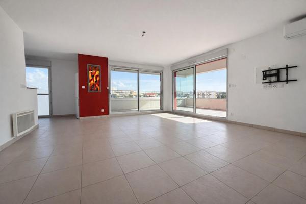 Appartement de 100m² à Port Fréjus vue panoramique