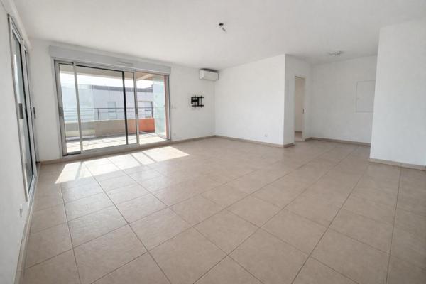 Appartement de 100m² à Port Fréjus vue panoramique